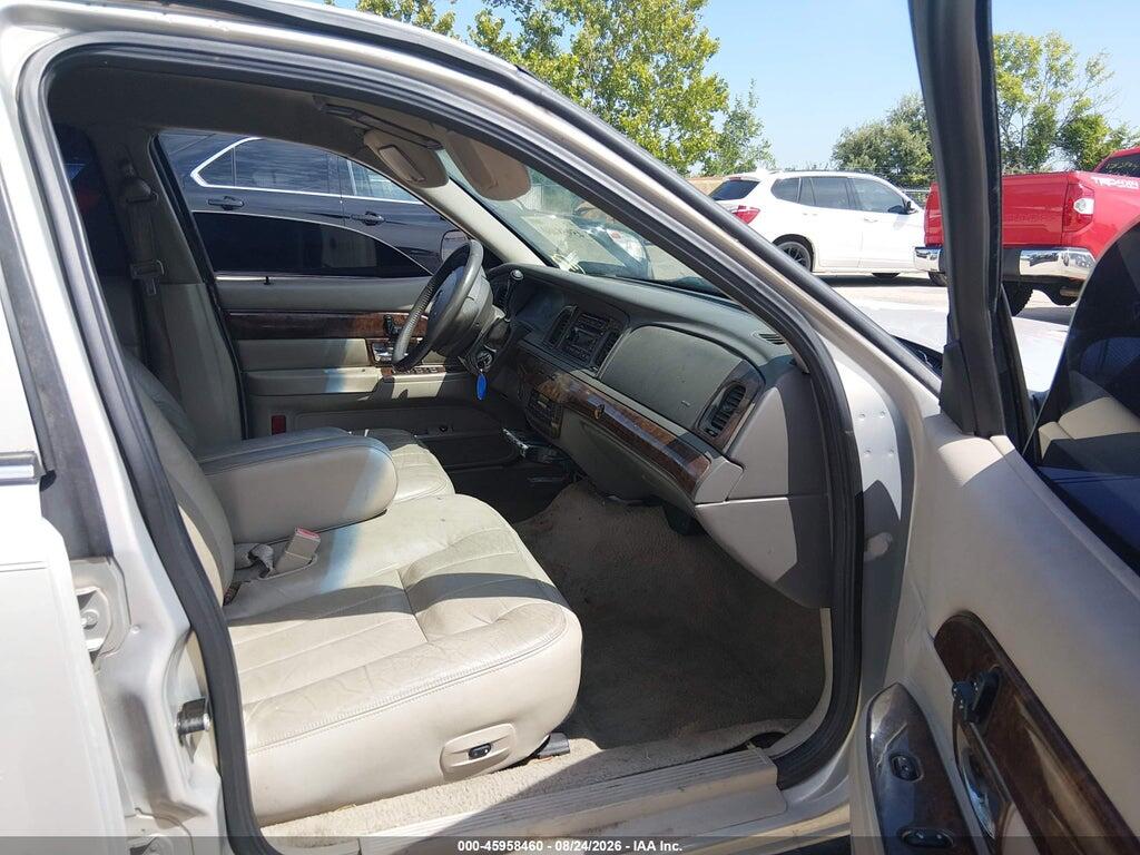 2MEFM75V98X628288 2008 MERCURY GRAND MARQUIS photo no. 5