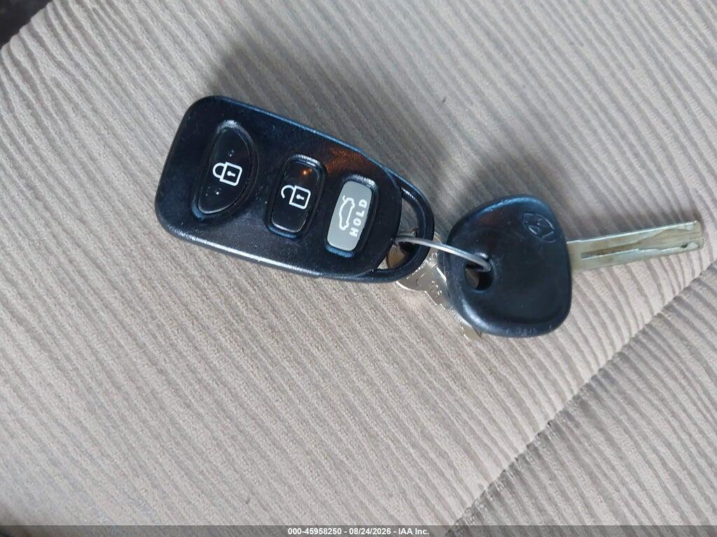 5NPEB4AC7BH022244 2011 HYUNDAI SONATA photo no. 11