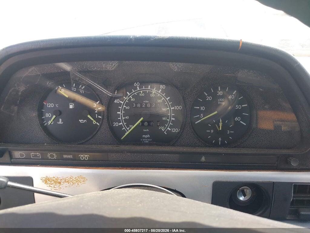 WDBCB20A9DB039352 1983 MERCEDES-BENZ 300 photo no. 7
