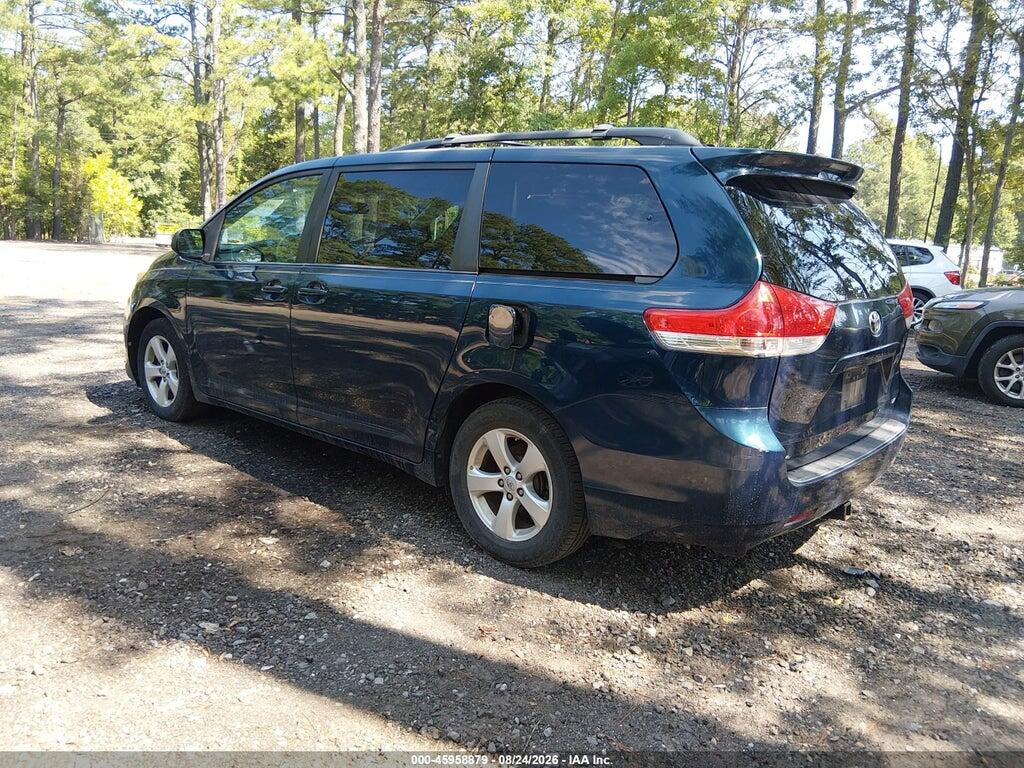 5TDKK3DC6BS162725 2011 TOYOTA SIENNA photo no. 3