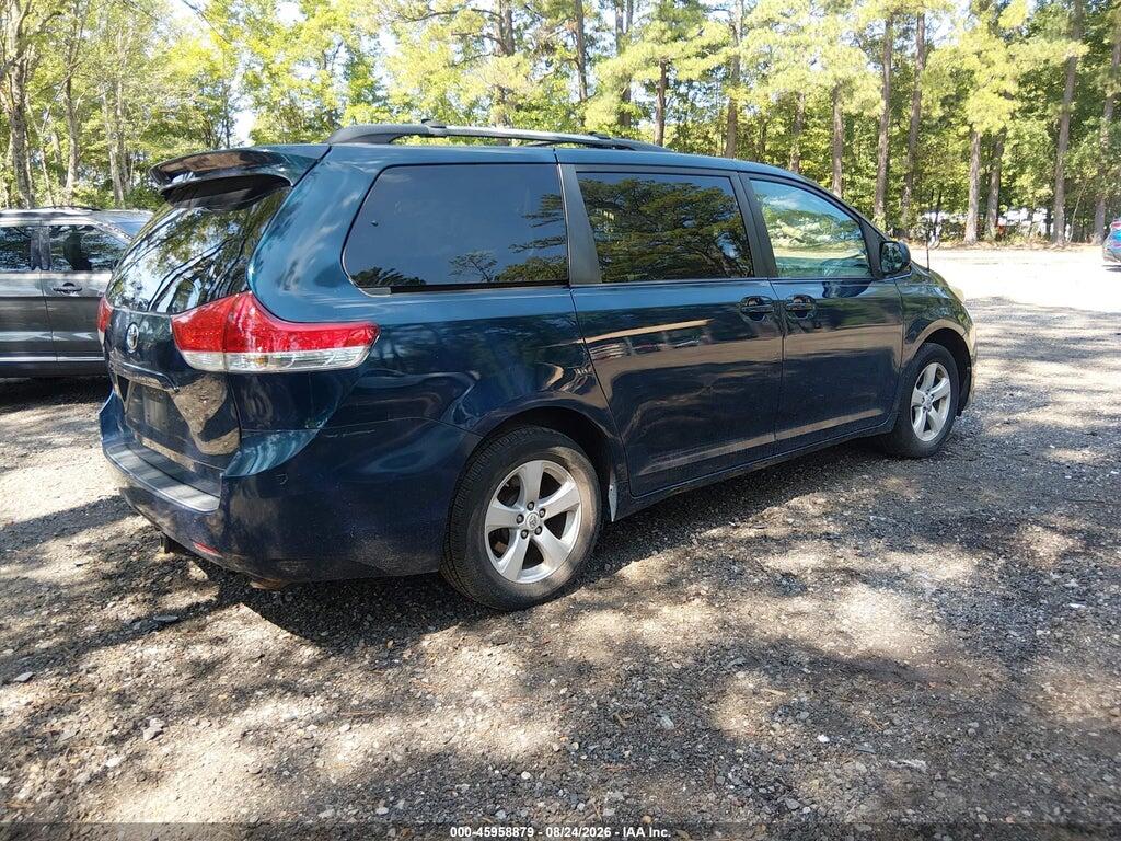 5TDKK3DC6BS162725 2011 TOYOTA SIENNA photo no. 4