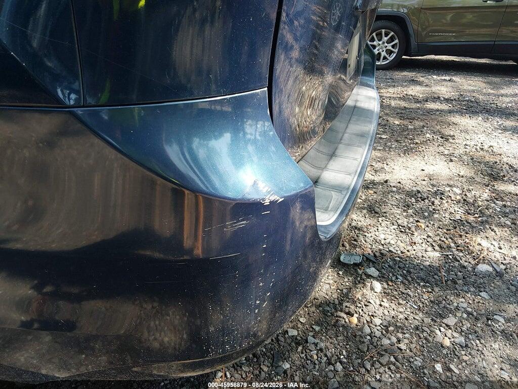 5TDKK3DC6BS162725 2011 TOYOTA SIENNA photo no. 6