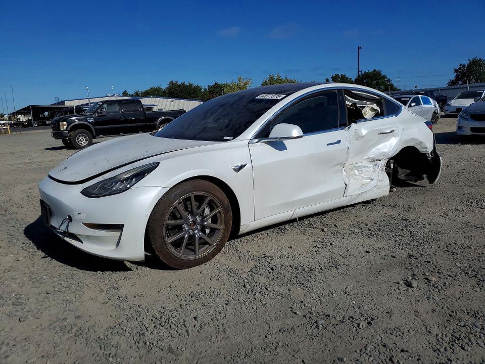 2019 TESLA MODEL 3 5YJ3E1EB8KF191556