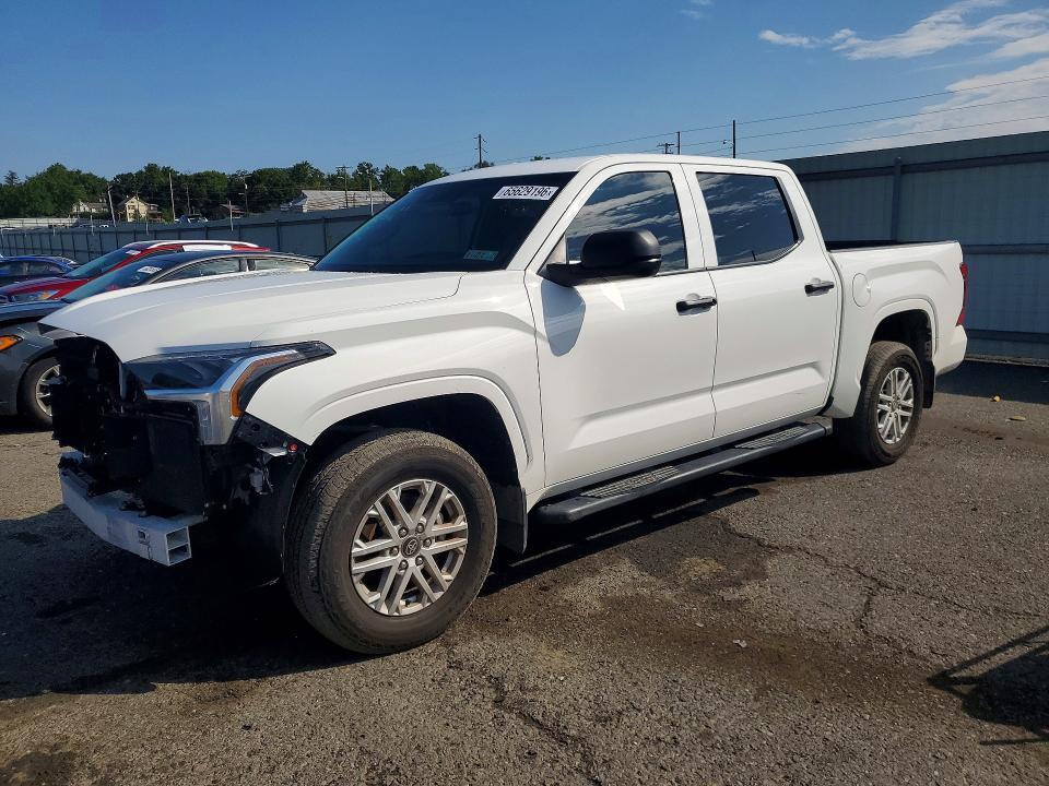 2026 TOYOTA TUNDRA 5TFKB5DBXTX376843
