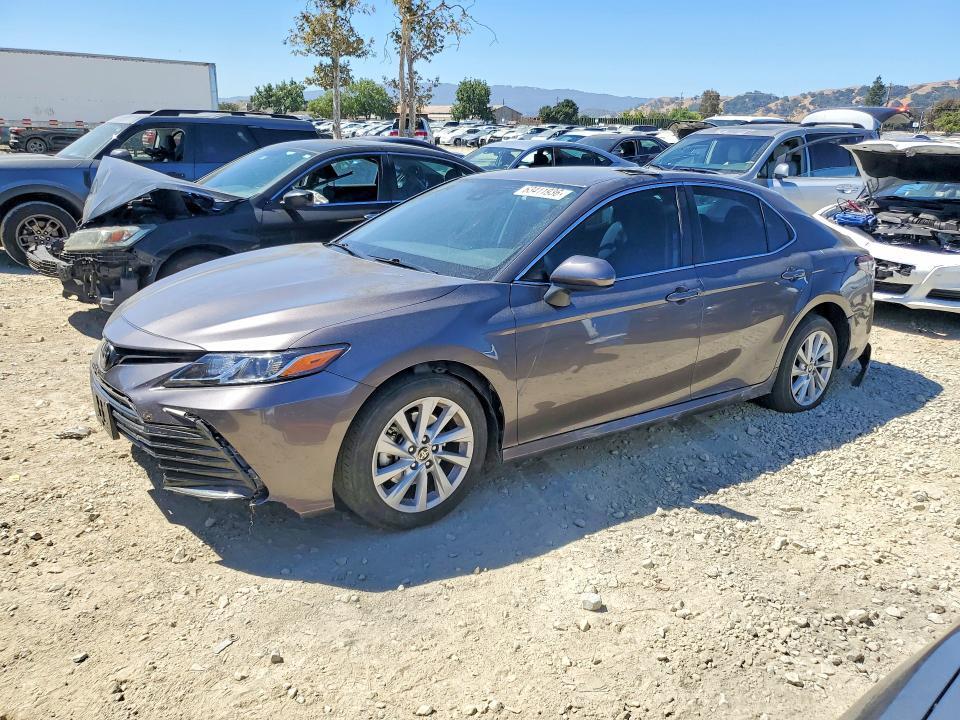 2022 TOYOTA CAMRY 4T1C11AKXNU696071