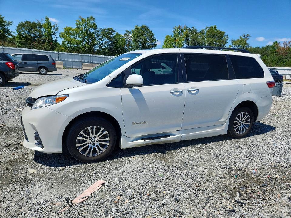 2018 TOYOTA SIENNA 5TDYZ3DC5JS961139