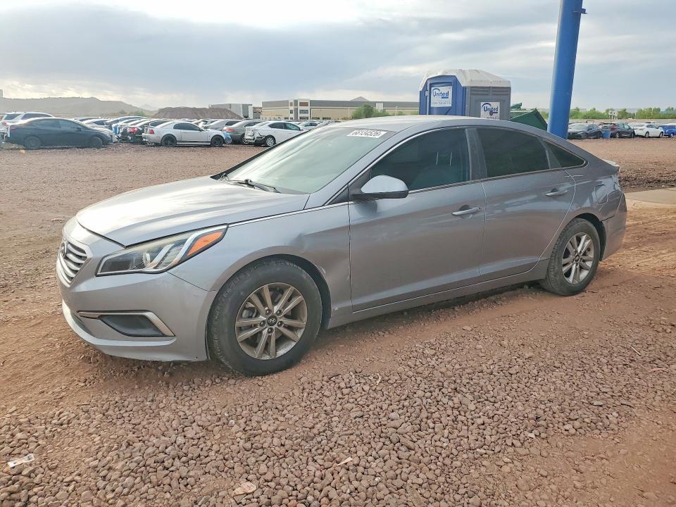 2017 HYUNDAI SONATA 5NPE24AF2HH575595