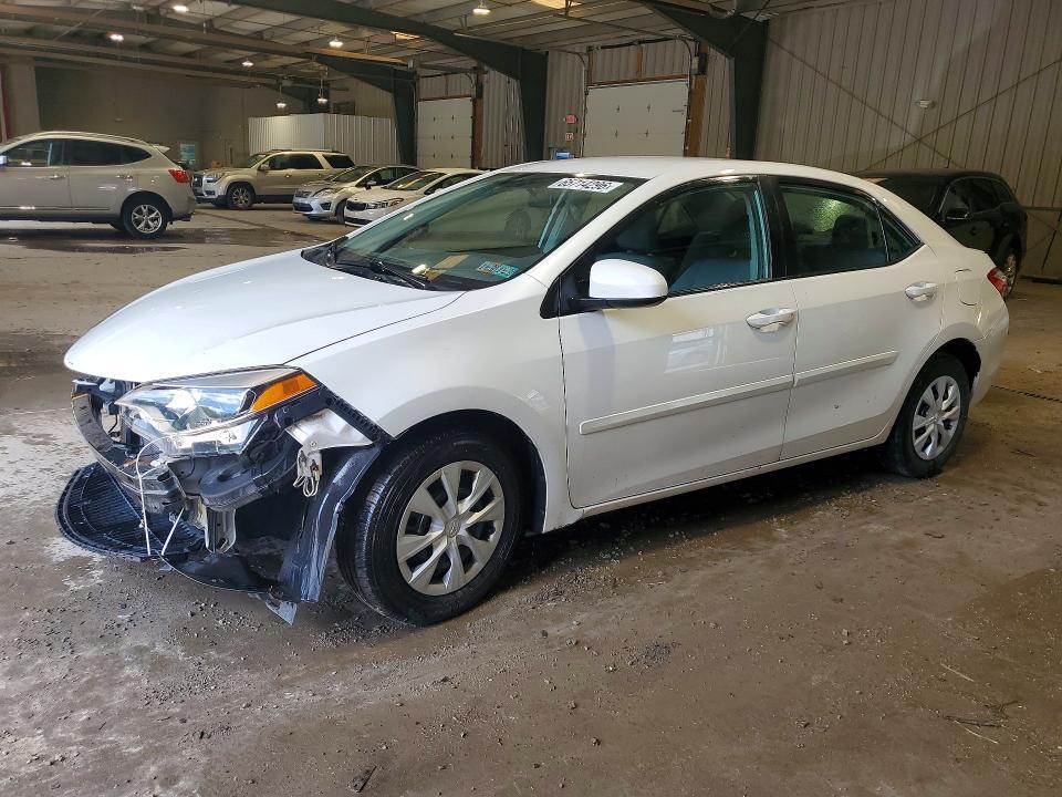 2015 TOYOTA COROLLA 5YFBPRHE6FP206642