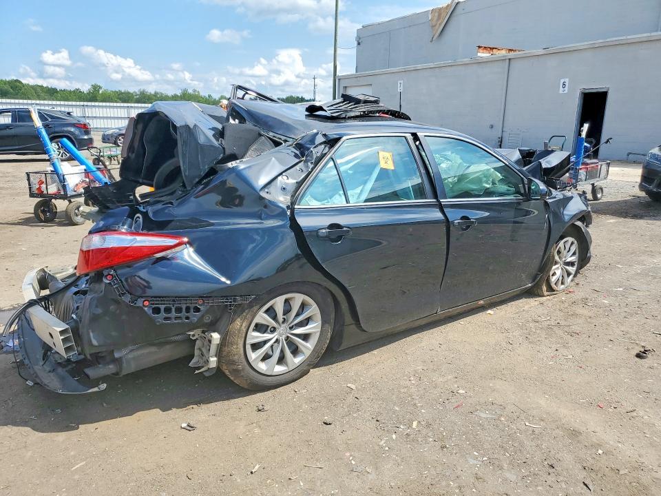 4T4BF1FK7FR516123 2015 TOYOTA CAMRY photo no. 3