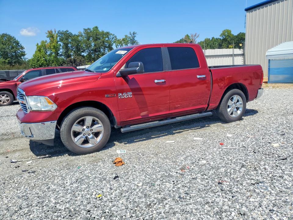 2015 RAM 1500 1C6RR6LM5FS580381