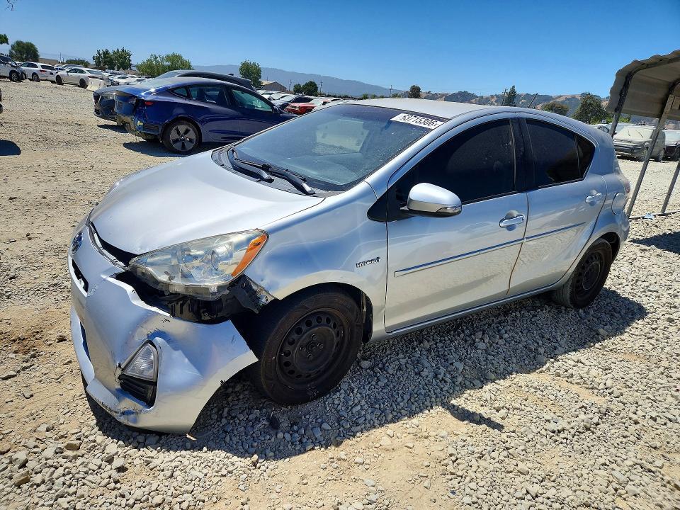 2012 TOYOTA PRIUS C JTDKDTB37C1002638