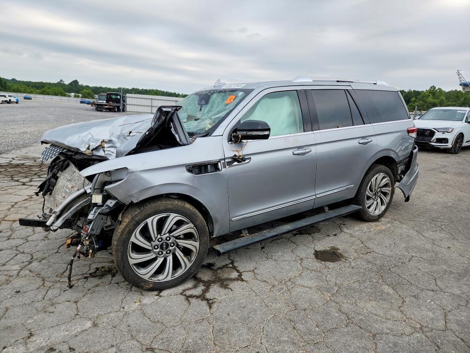 2022 LINCOLN NAVIGATOR 5LMJJ2LT6NEL10899