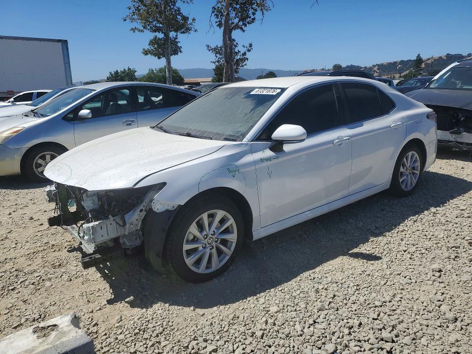 2022 TOYOTA CAMRY 4T1R11AK0NU692055