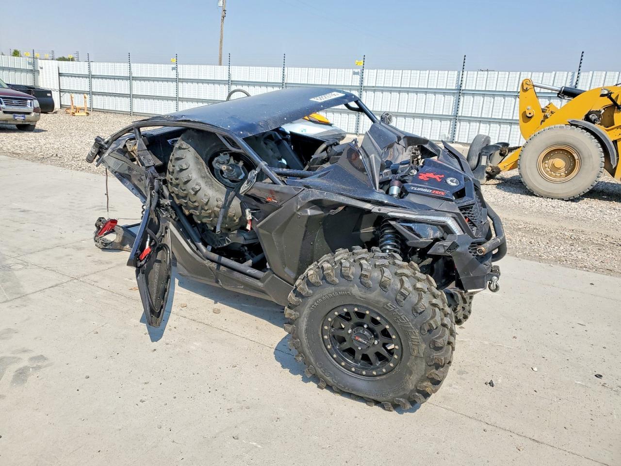 2021 CAN-AM MAVERICK X3 3JBVXAV46MK000511