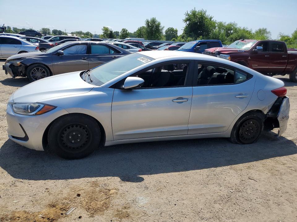 2018 HYUNDAI ELANTRA 5NPD74LF9JH285368
