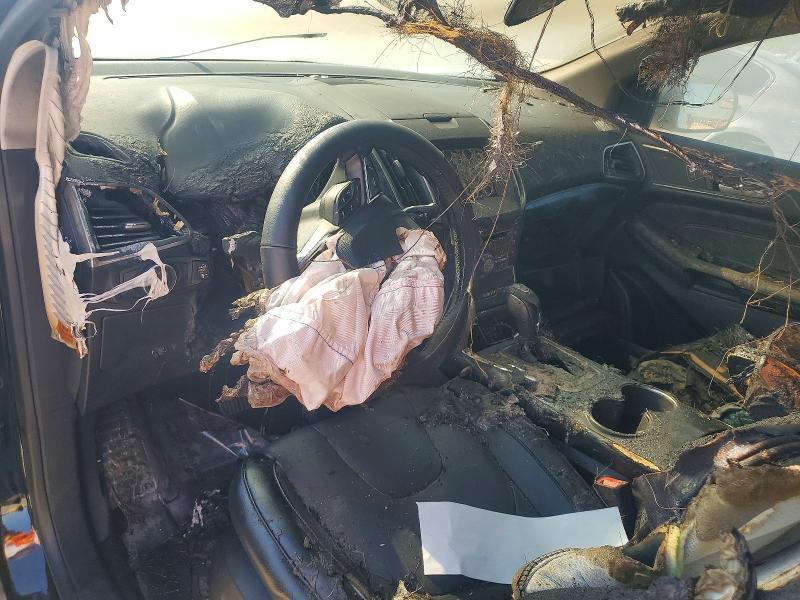 2FMPK4K90JBB74142 2018 FORD EDGE photo no. 8