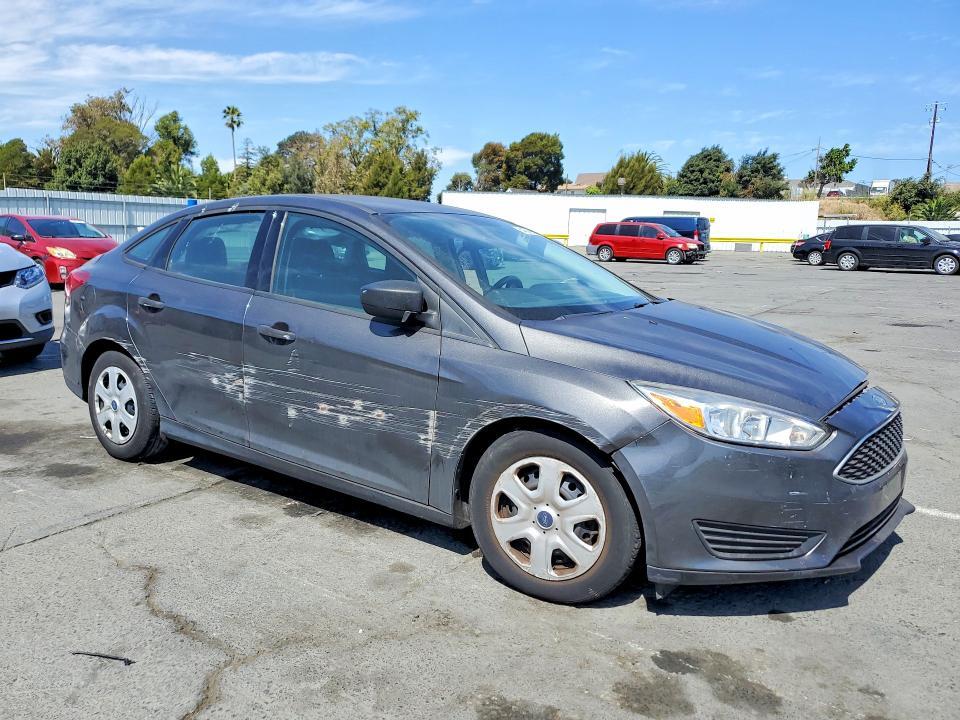 1FADP3E27GL221540 2016 FORD FOCUS photo no. 4