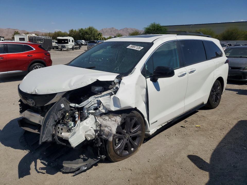 2021 TOYOTA SIENNA 5TDDRKEC7MS053061