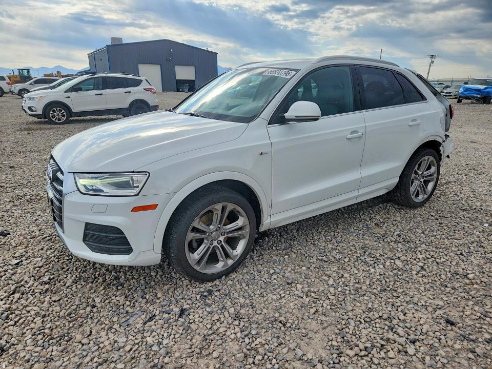 2017 AUDI Q3 WA1JCCFS0HR010759