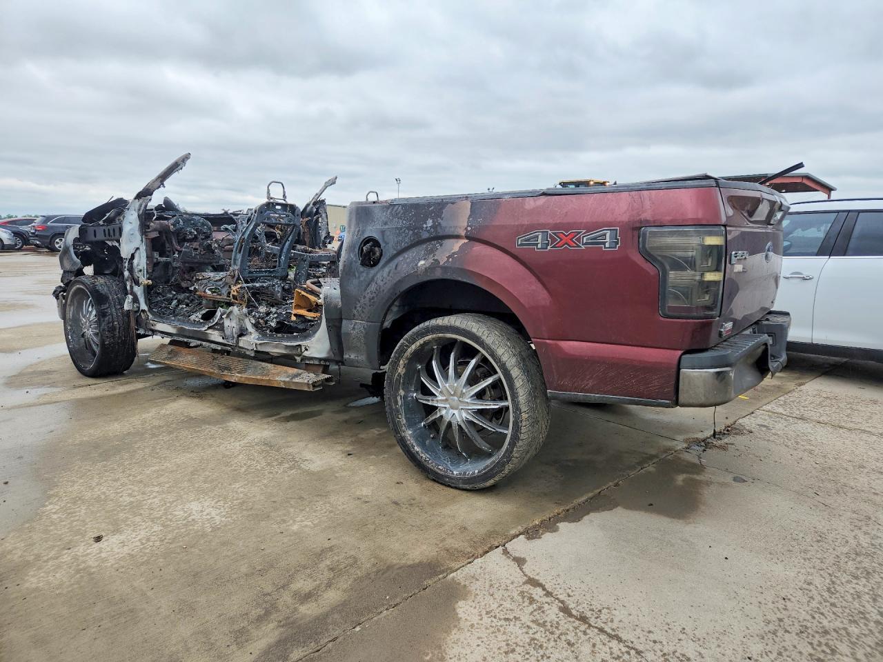 1FTEW1E86GKF44056 2016 FORD F150 photo no. 2