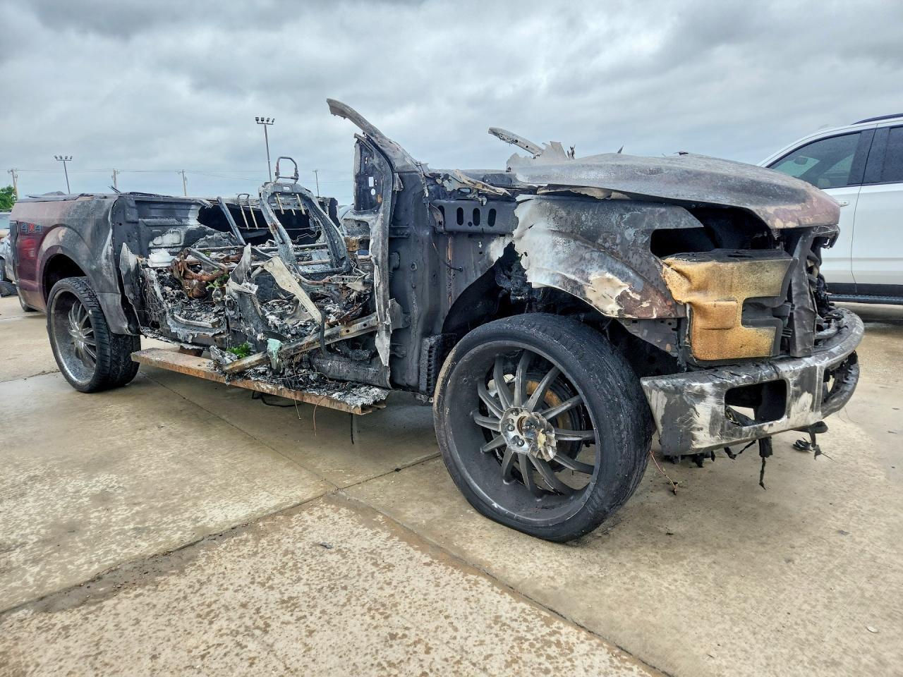 1FTEW1E86GKF44056 2016 FORD F150 photo no. 4