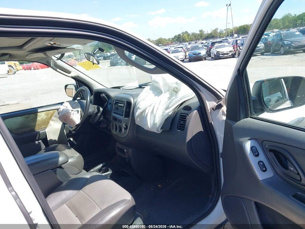 1FMCU93134KA49340 2004 FORD ESCAPE photo no. 5