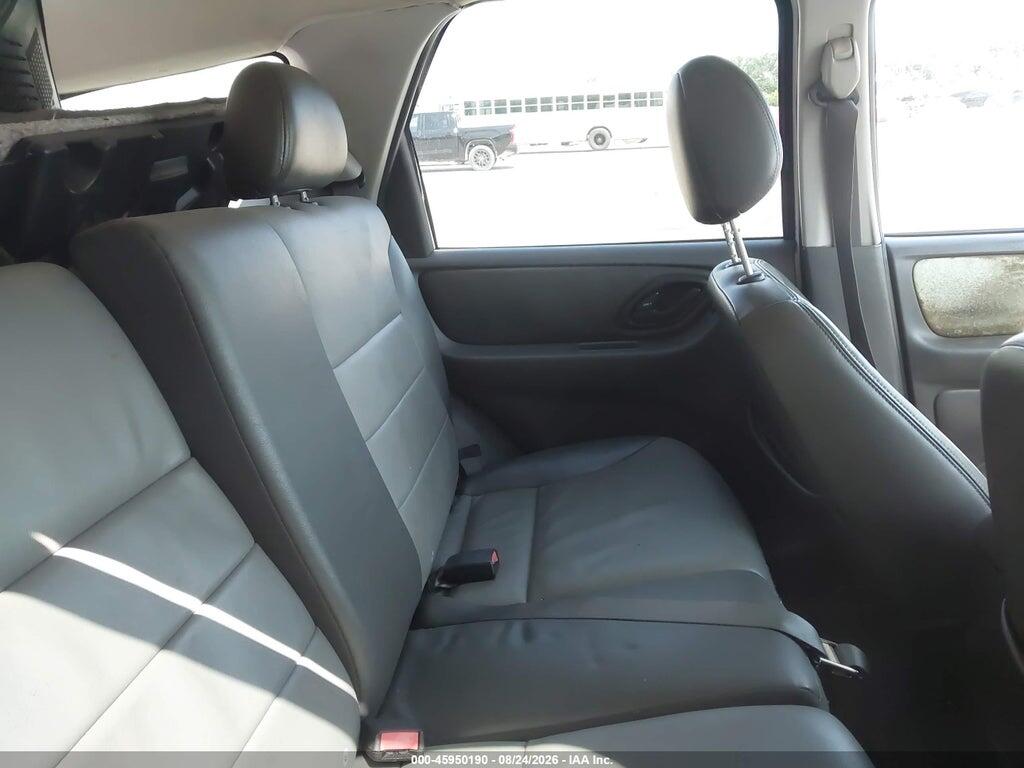 1FMCU93134KA49340 2004 FORD ESCAPE photo no. 8