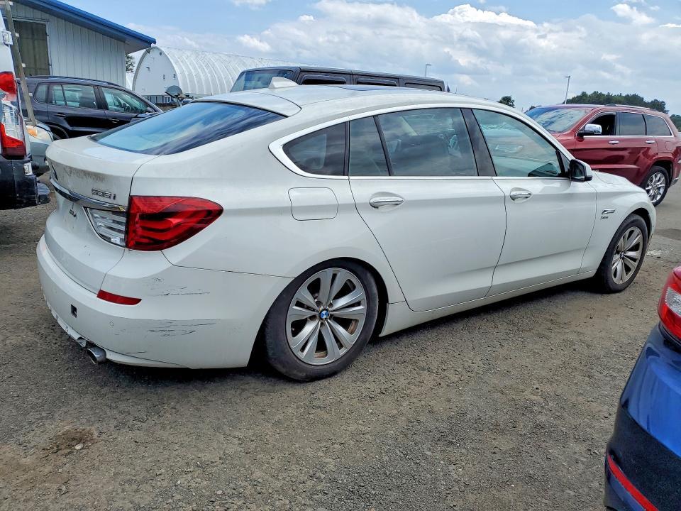 2012 BMW 535 XIGT — Фото 3 из 12
