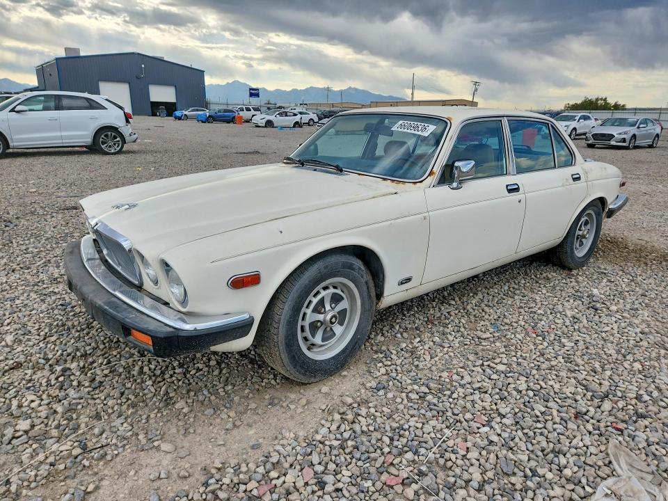 1986 JAGUAR XJ6 SAJAV1343GC436880