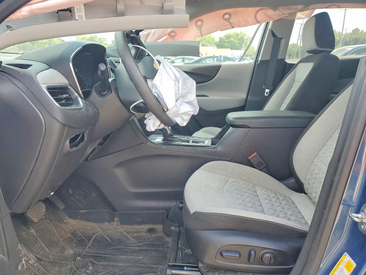 2024 CHEVROLET EQUINOX LS — Фото 7 из 12