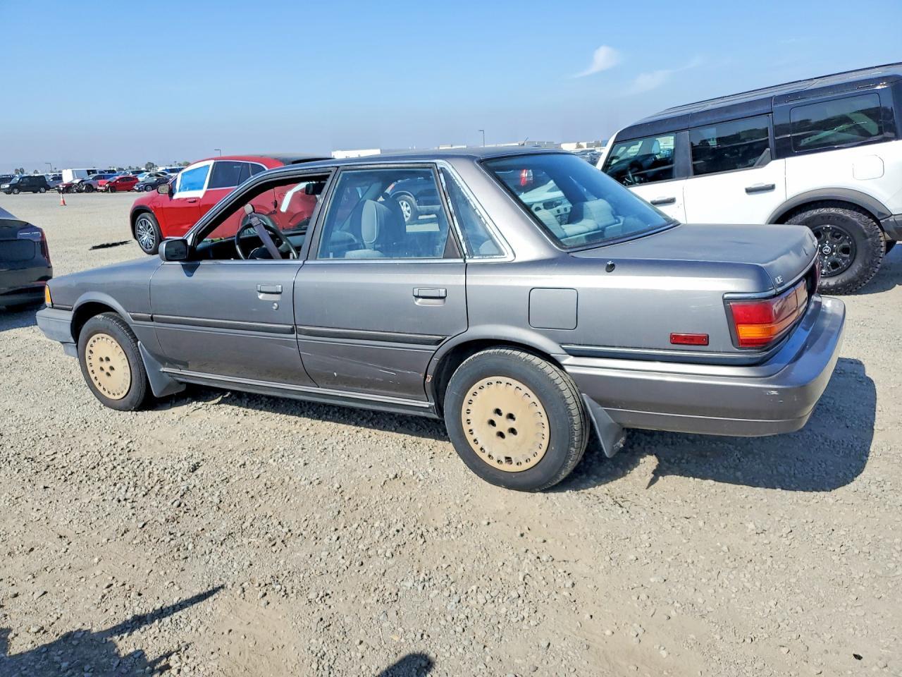 4T1SV22E4LU246590 1990 TOYOTA CAMRY photo no. 2