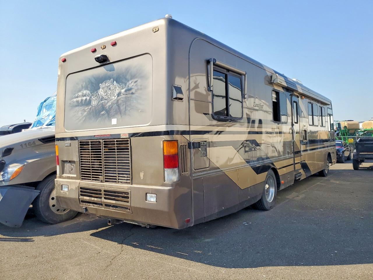 2003 MONACO COACH ZANZIBAR  RV — Фото 4 из 10