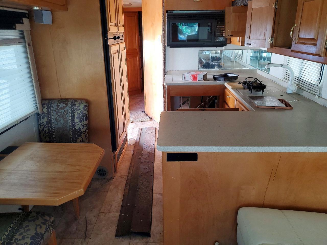 2003 MONACO COACH ZANZIBAR  RV — Фото 6 из 10