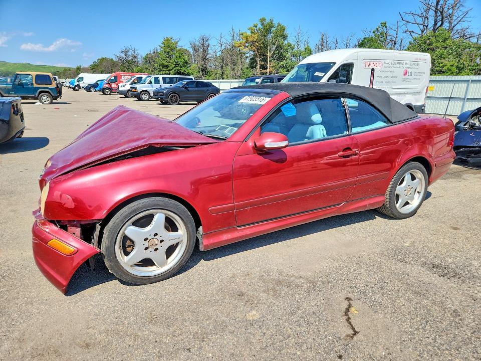 2001 MERCEDES-BENZ CLK WDBLK70G51T085784