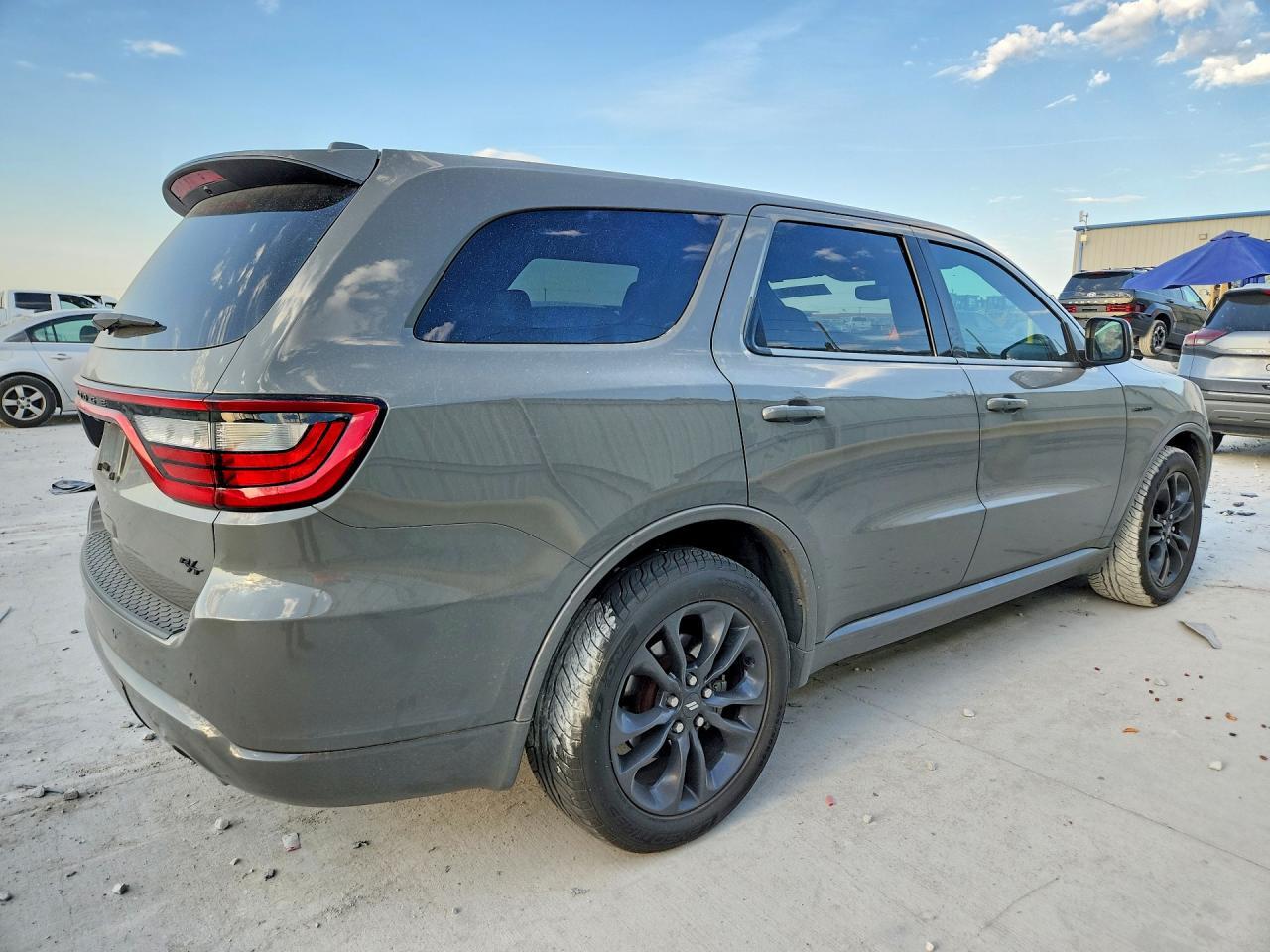 2021 DODGE DURANGO R/T — Фото 3 из 13