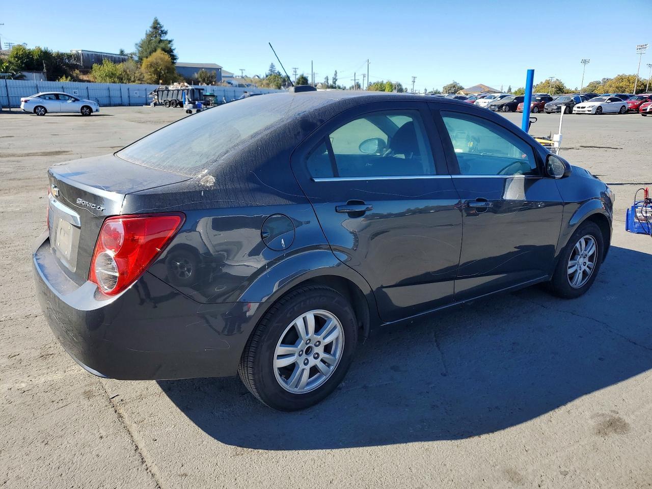 2015 CHEVROLET SONIC LT — Фото 3 из 12