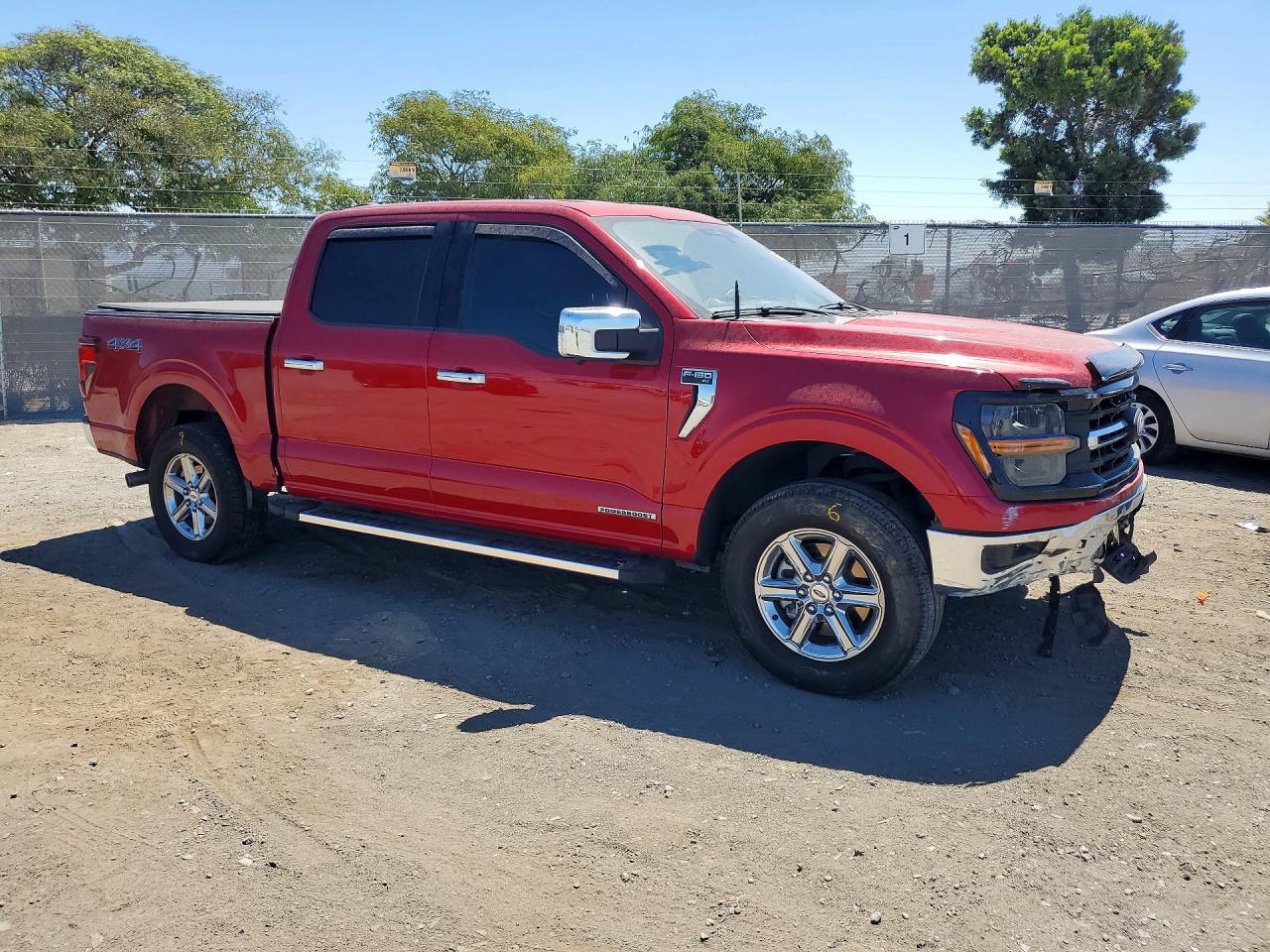 2024 FORD F150 XLT — Фото 4 из 12