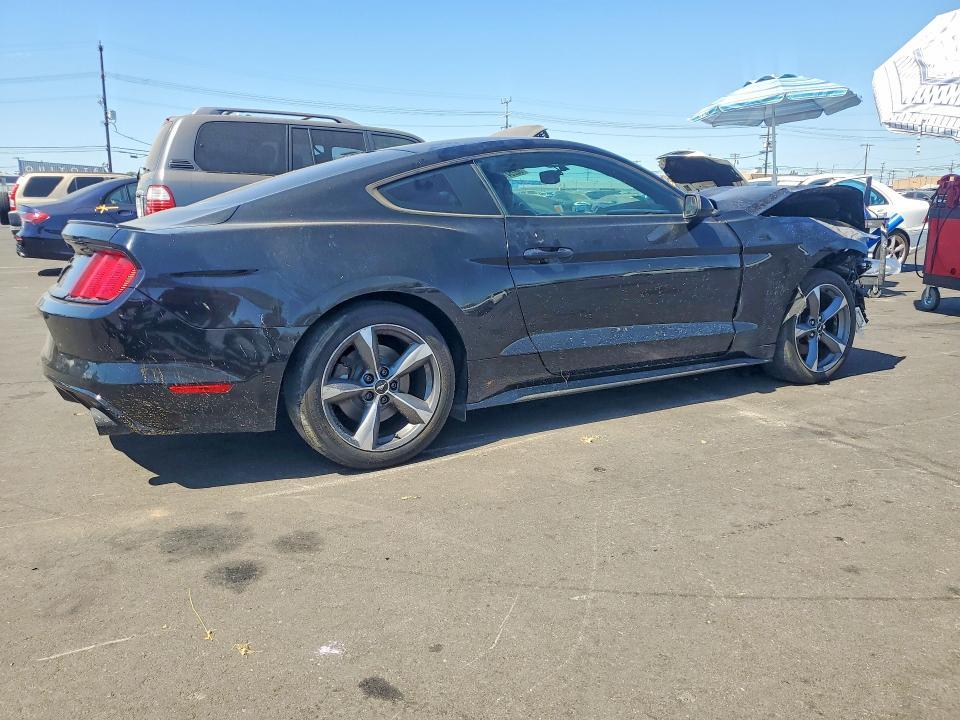 1FA6P8AM0F5370405 2015 FORD MUSTANG photo no. 3
