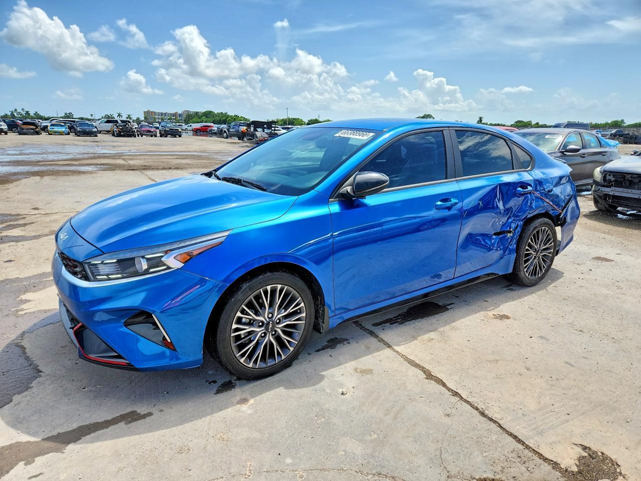 2024 KIA FORTE GT LINE