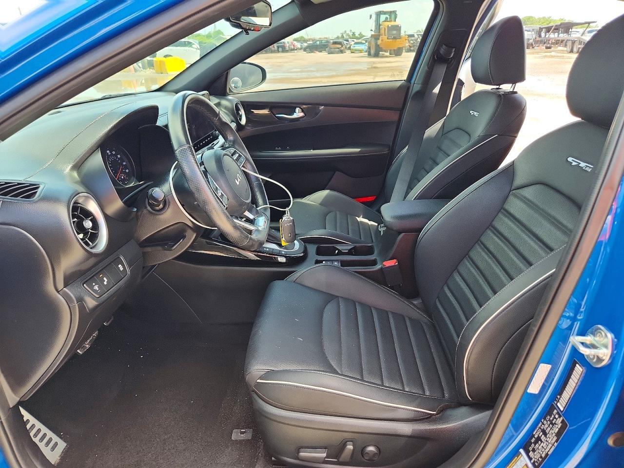 2024 KIA FORTE GT LINE — Фото 7 из 12