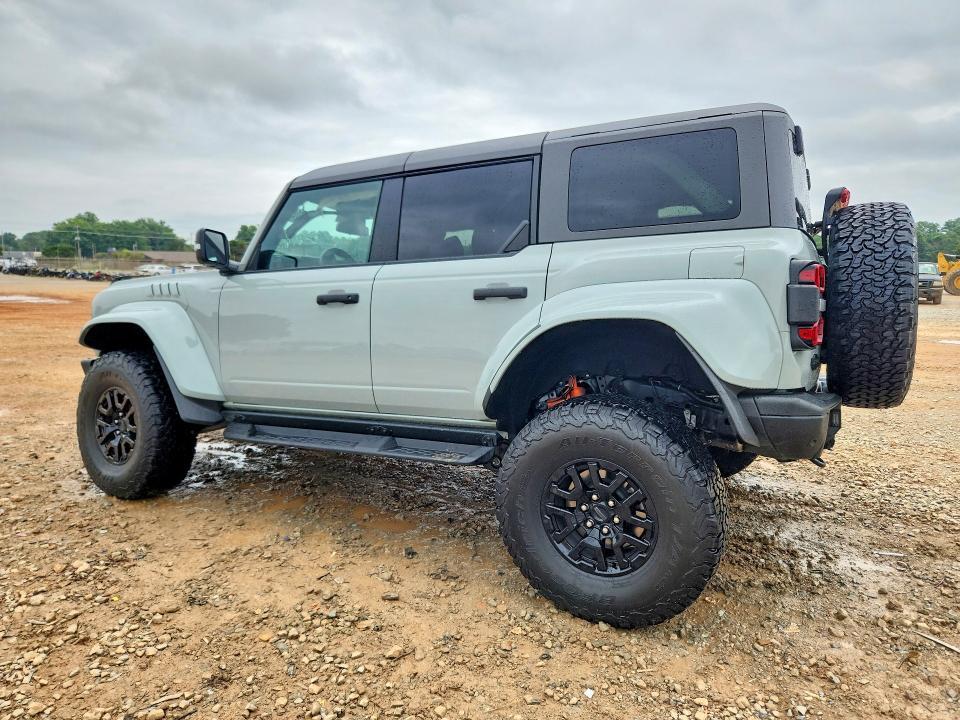 1FMEE0RR8RLA27558 2024 FORD BRONCO photo no. 2