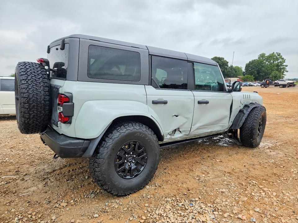 1FMEE0RR8RLA27558 2024 FORD BRONCO photo no. 3