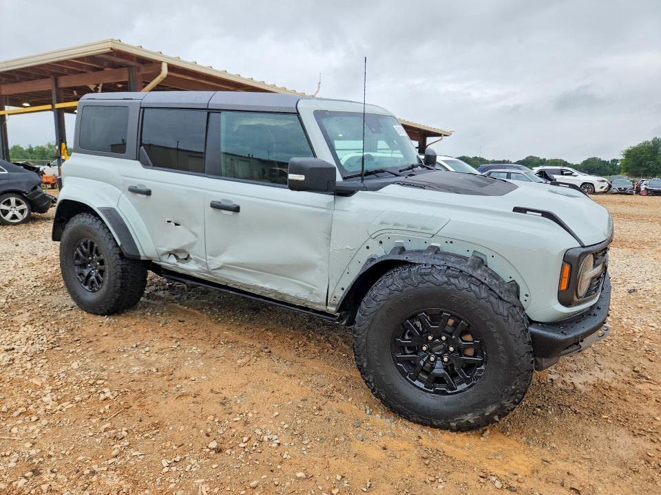 1FMEE0RR8RLA27558 2024 FORD BRONCO photo no. 4