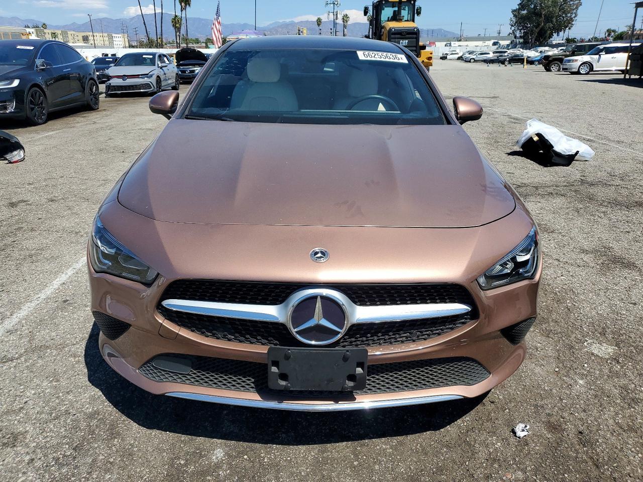 2021 MERCEDES-BENZ CLA 250 — Фото 5 из 13