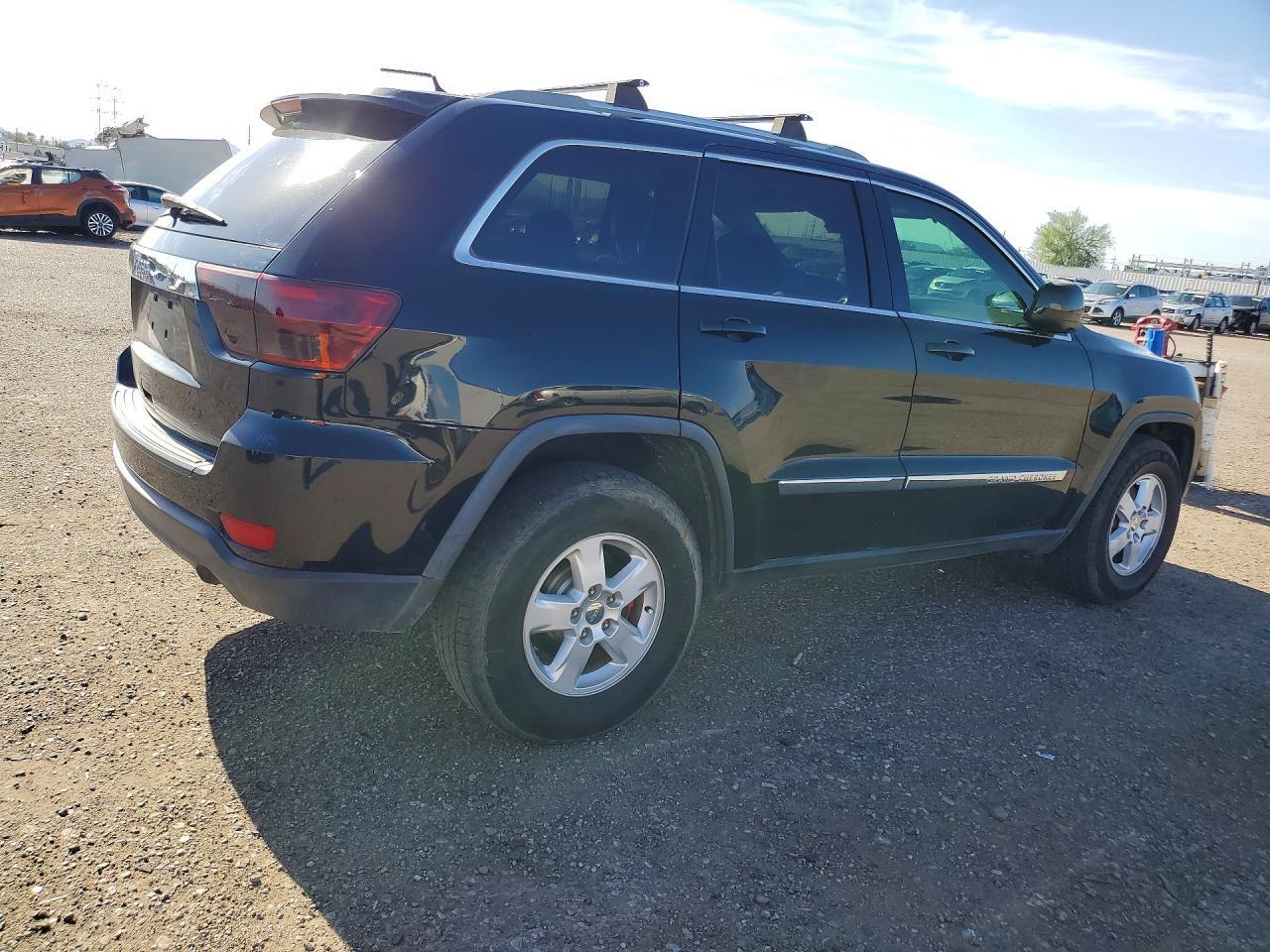 1C4RJFAG5CC326155 2012 JEEP GRAND CHEROKEE photo no. 3