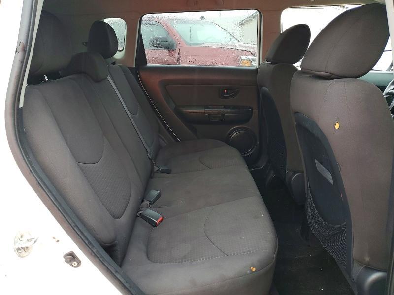 KNDJT2A52C7458152 2012 KIA SOUL photo no. 11