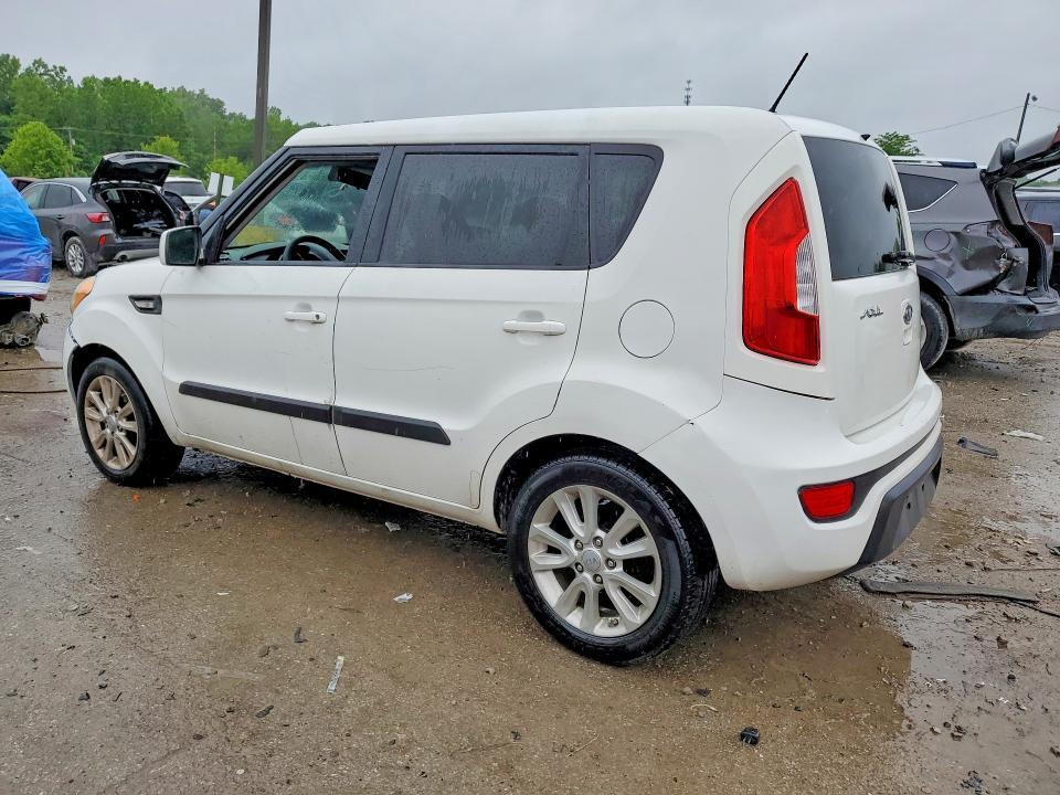 KNDJT2A52C7458152 2012 KIA SOUL photo no. 2
