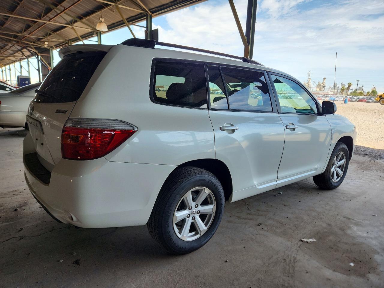 2010 TOYOTA HIGHLANDER BASE — Фото 3 из 13