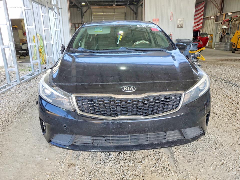 3KPFL4A78JE174931 2018 KIA FORTE photo no. 5