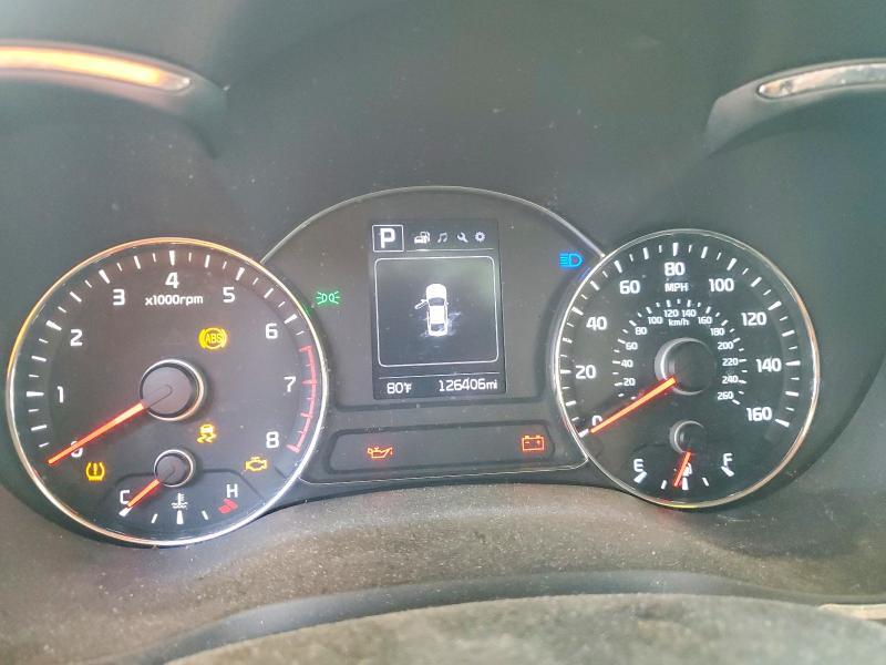 3KPFL4A78JE174931 2018 KIA FORTE photo no. 9